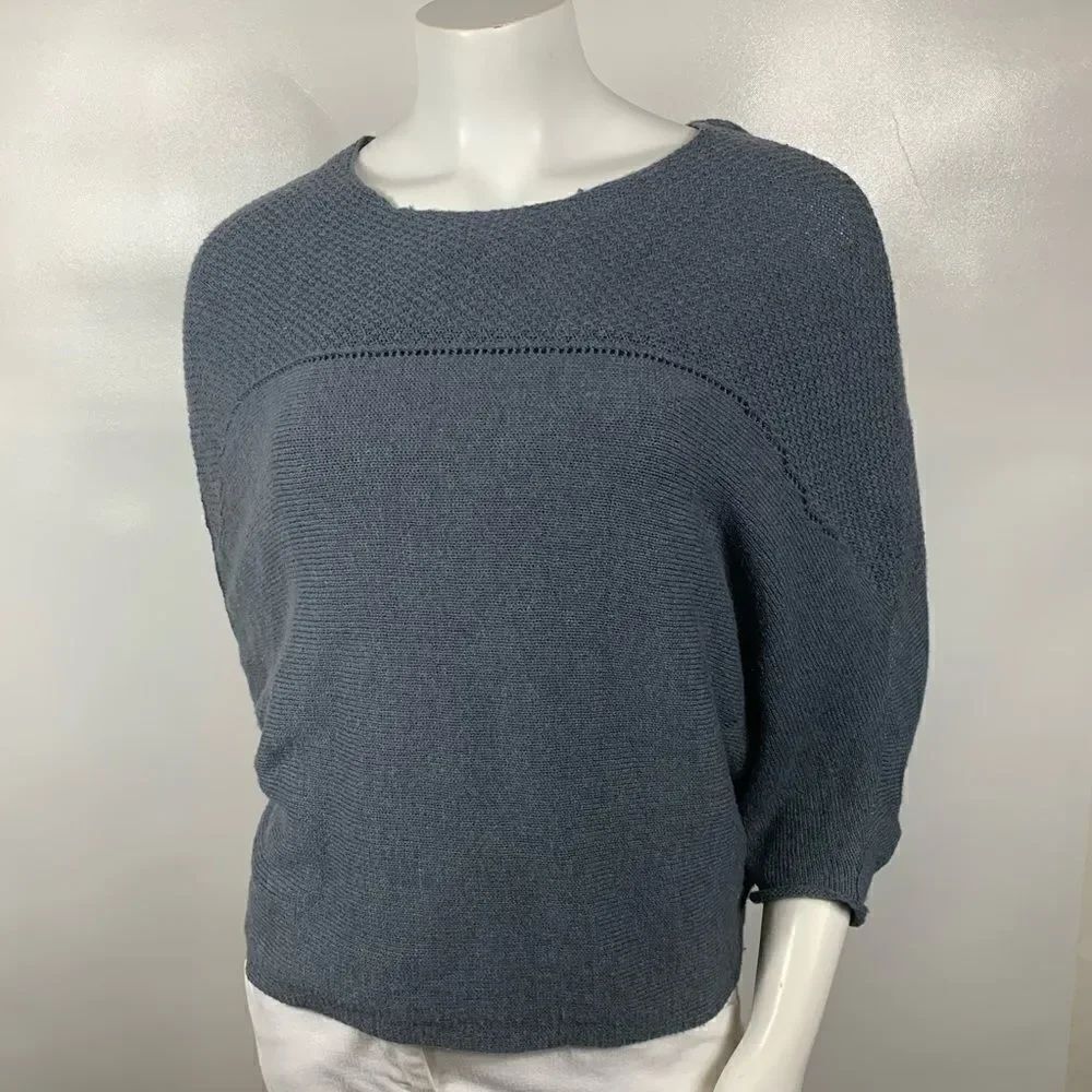 3For$20 Vintageous Grey Sweater Size Xs